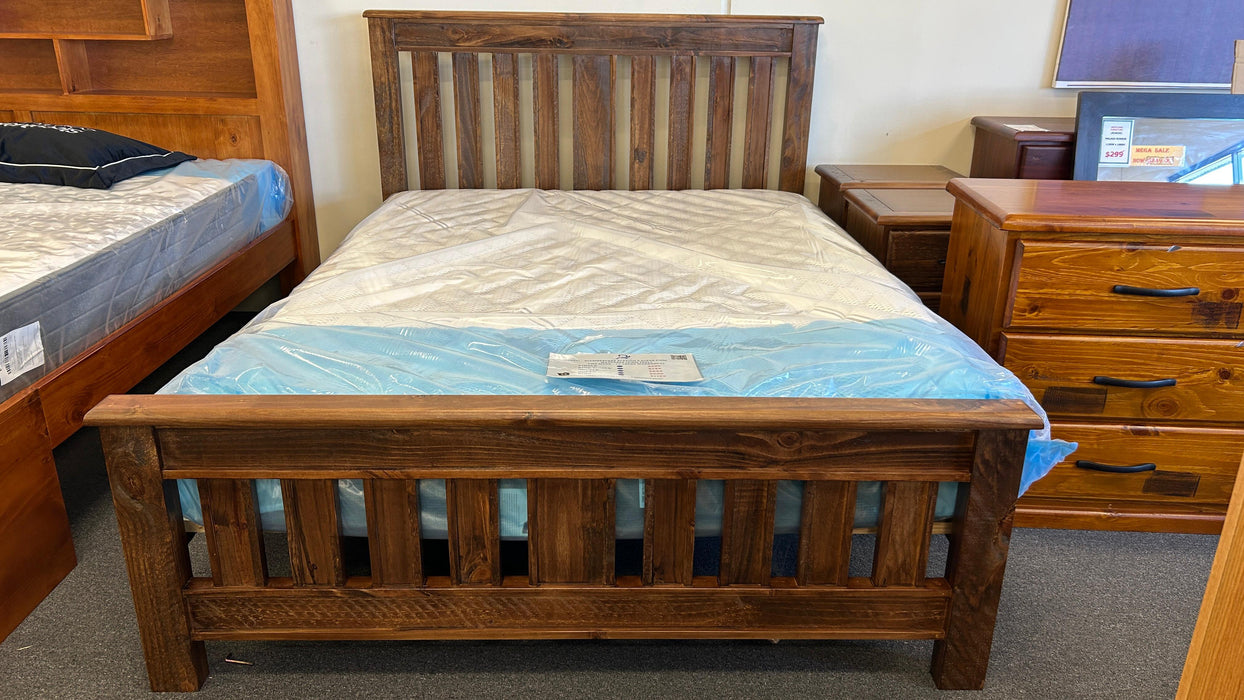 Donnel Queen Bed