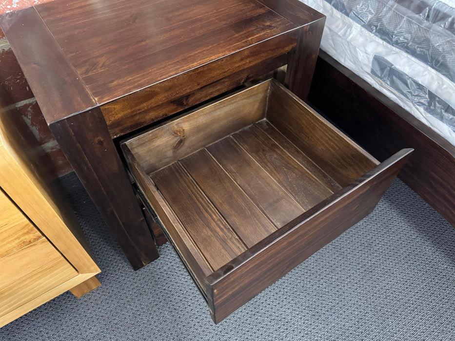 Malaga 3 Piece Queen Bed Package - Direct Furniture Warehouse