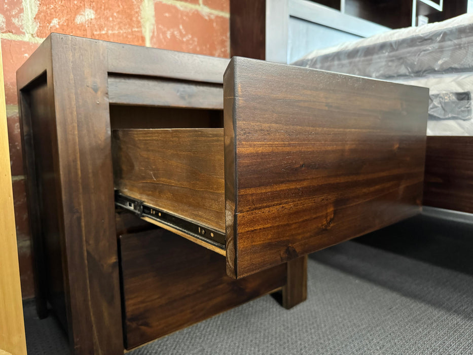 Malaga 3 Piece Queen Bed Package - Direct Furniture Warehouse