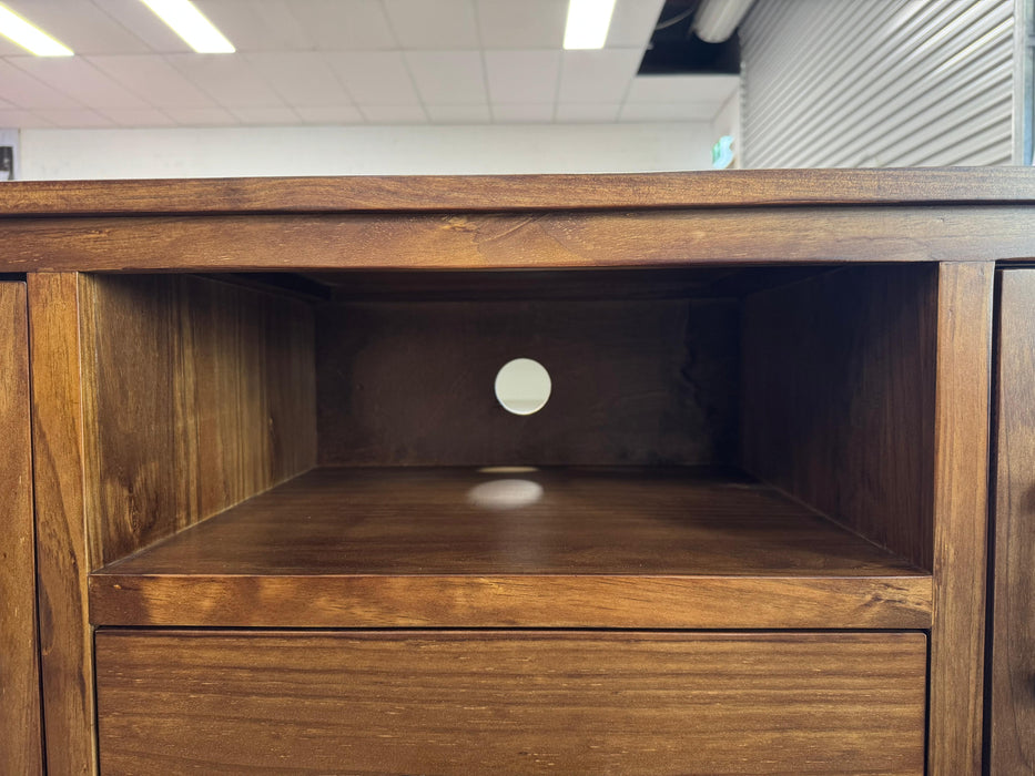 Albany 2Dr/1Drw TV Unit (1.6M)