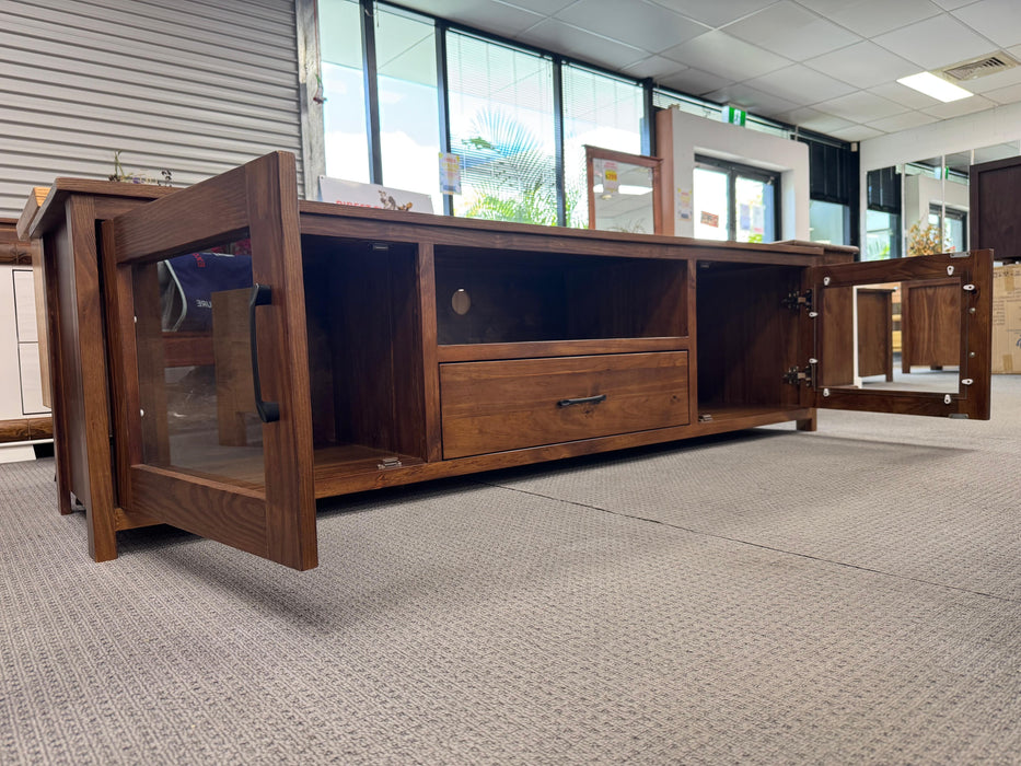 Albany 2Dr/1Drw TV Unit (2.2M)