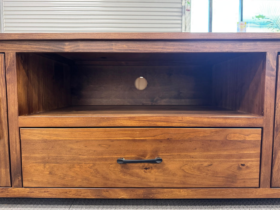 Albany 2Dr/1Drw TV Unit (2.2M)