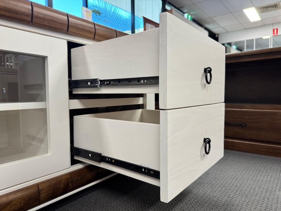 Anne 2Dr/4Drw TV Unit (1.8M)