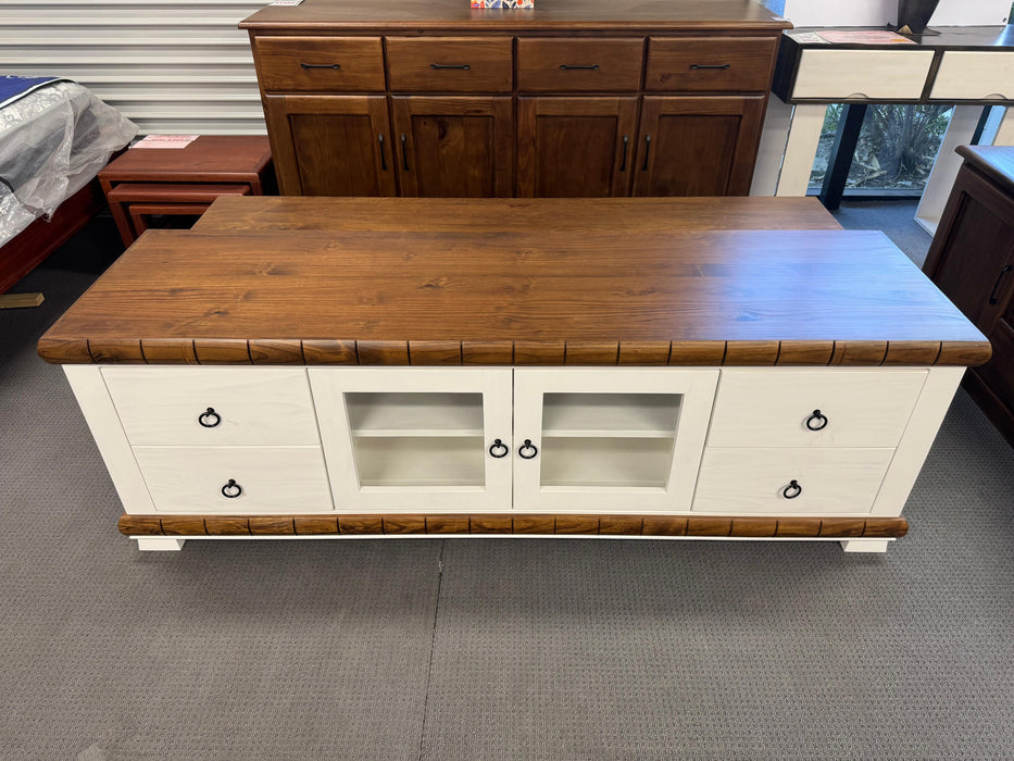 Anne 2Dr/4Drw TV Unit (1.8M)