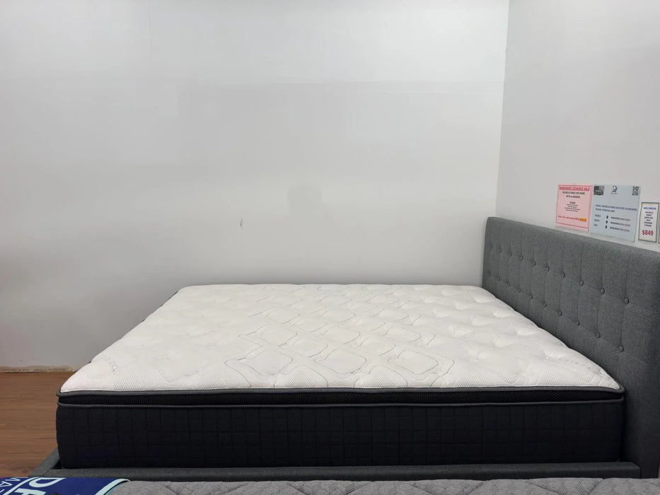 SlumberSpring Chiroselect 3 Zone Mattress with Foam Encasement (Medium Soft)