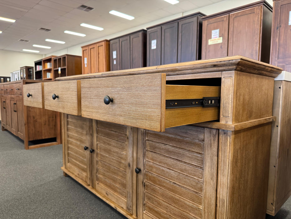 Crest 3Dr/3Drw Buffet