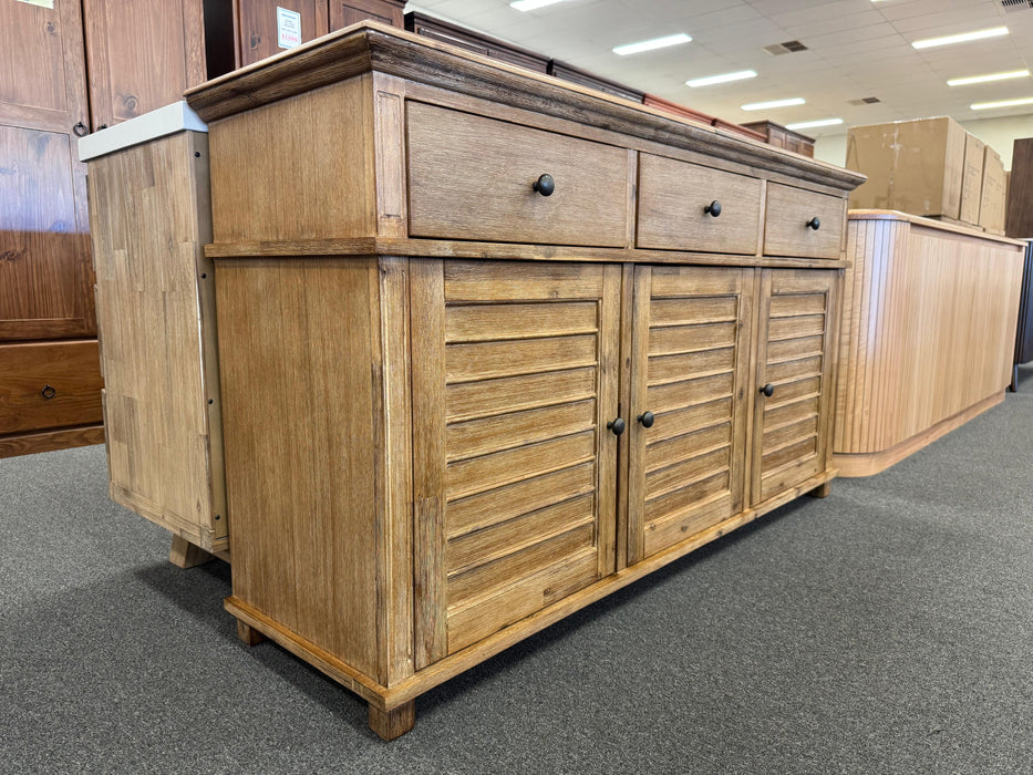 Crest 3Dr/3Drw Buffet