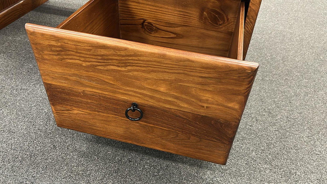 Albany 3 Drw Desk