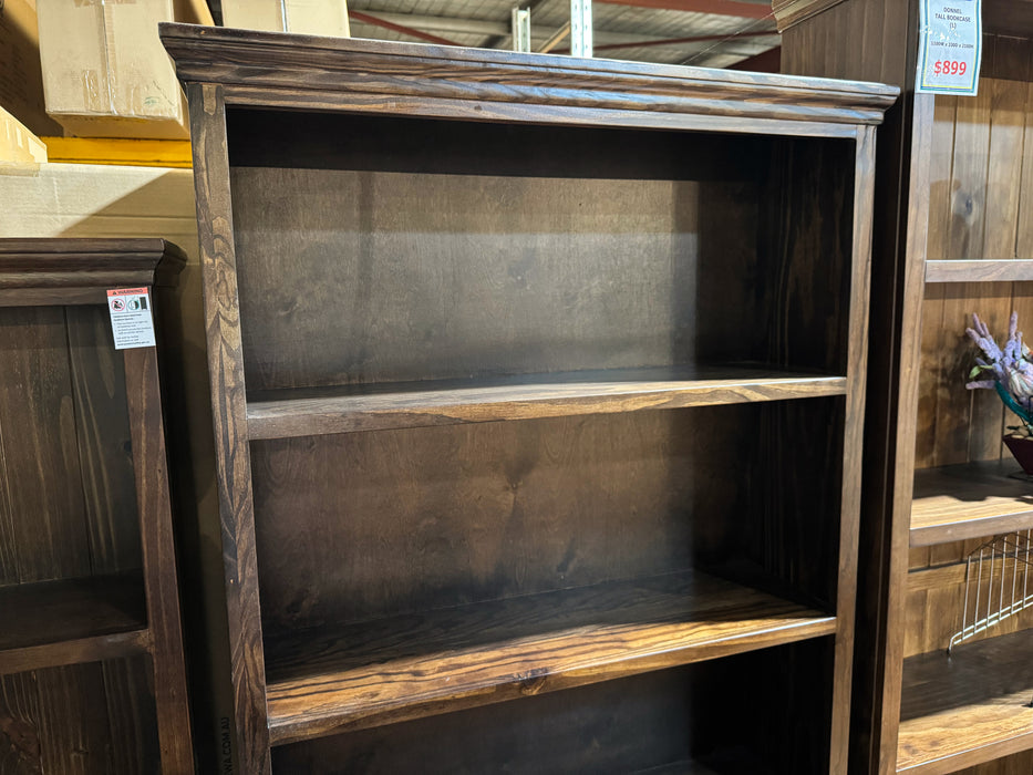 Donnel Tall Bookcase (Medium)