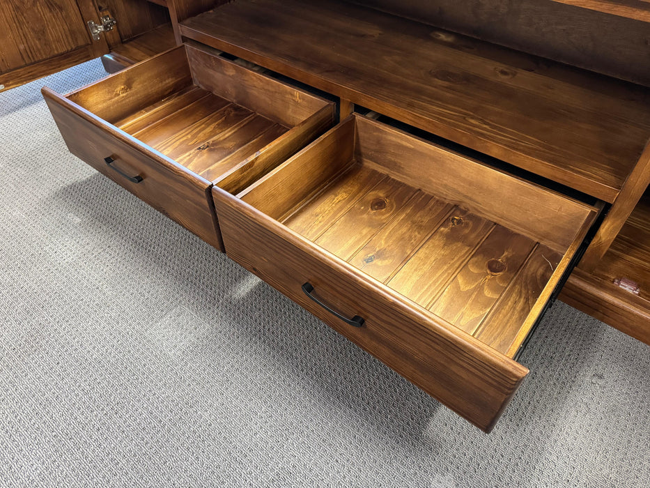 Donnel 2Dr/2Drw TV Unit (2.2M)