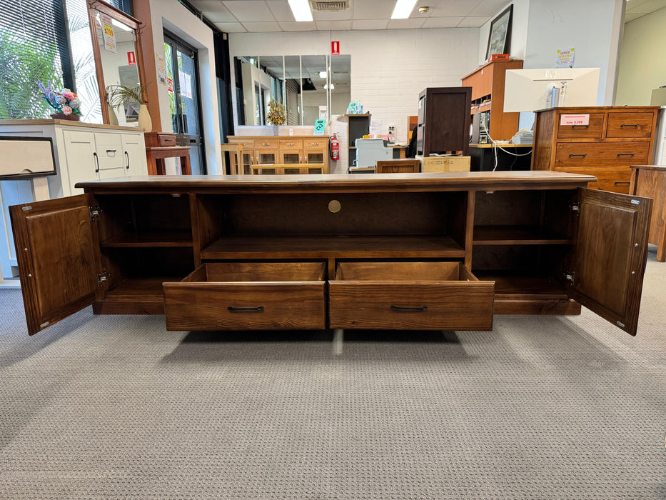 Donnel 2Dr/2Drw TV Unit (2.2M)