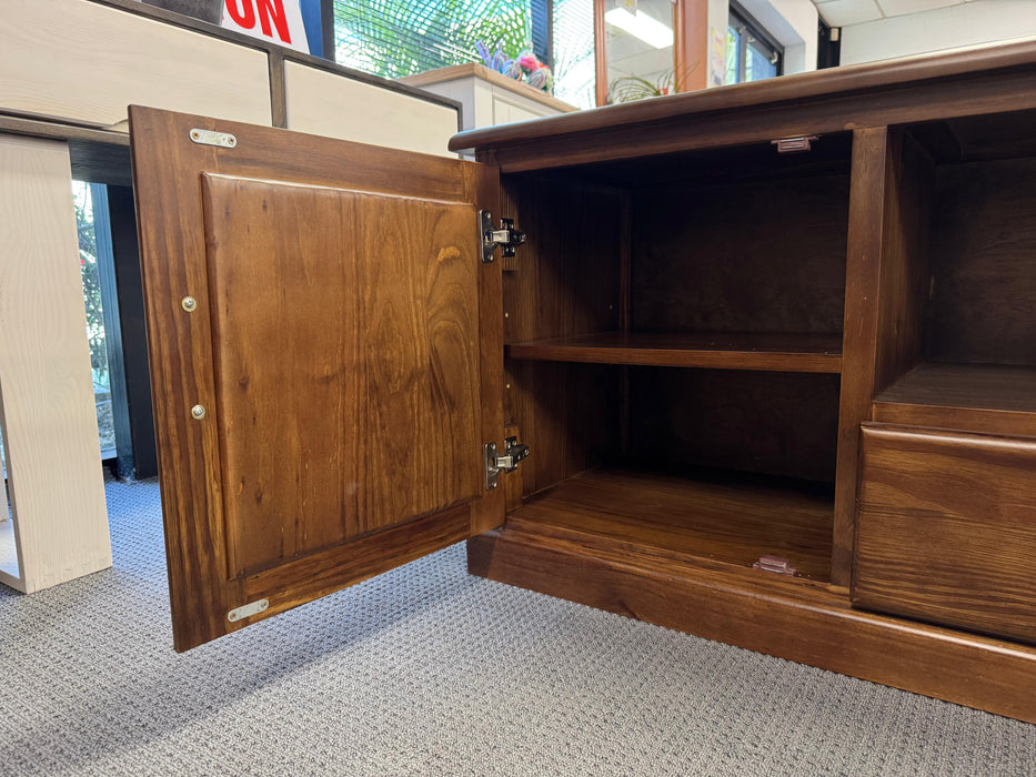 Donnel 2Dr/2Drw TV Unit (2.2M)