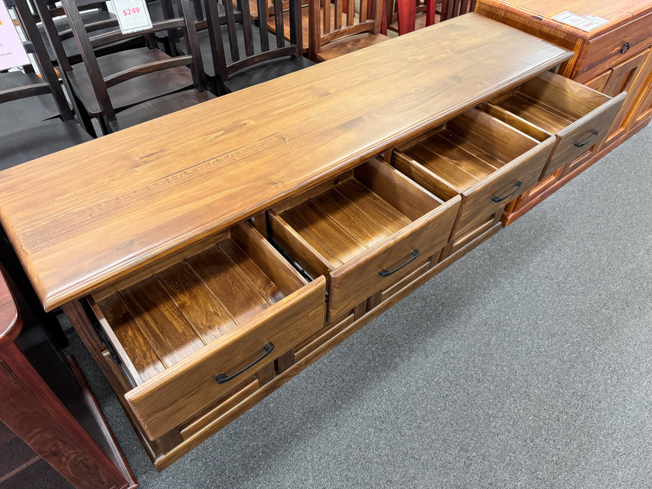 Donnelly 4Dr/4Drw Buffet