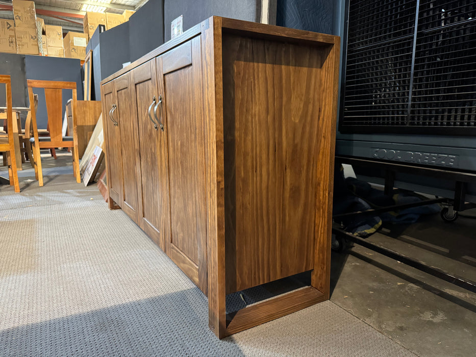 Geelong 4 Door Buffet