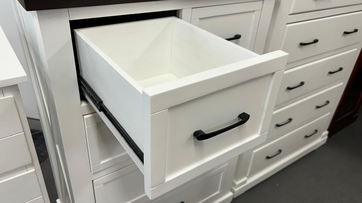 Hamilton 7 Drw Low Chest