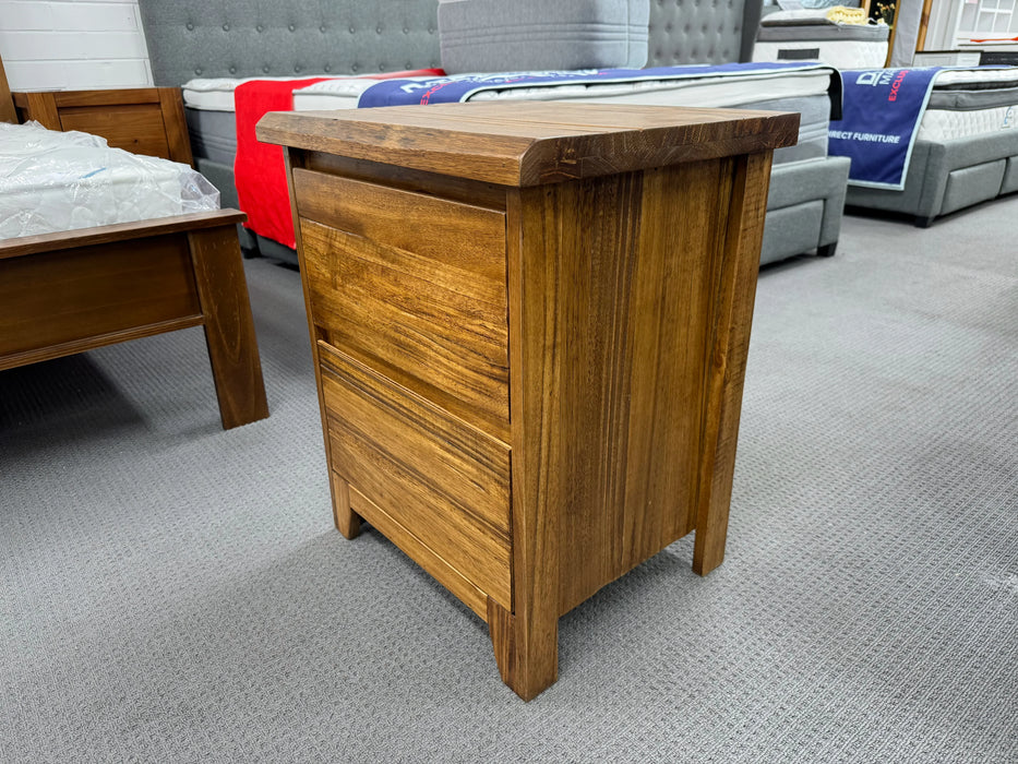 Harvey 2 Drw Bedside Table (Antique Oak)