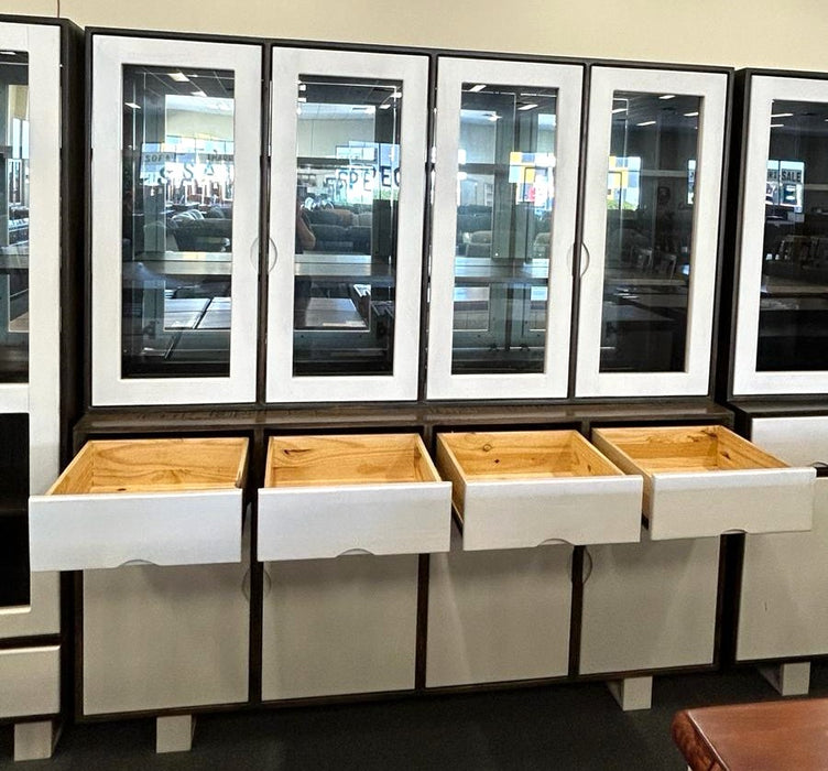 Parkland 4Dr/4Drw Dresser (Top+Bottom)