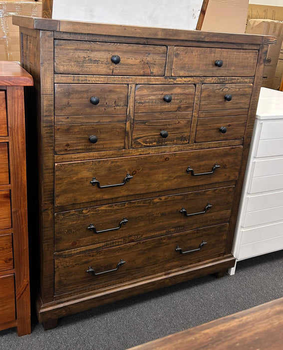 Sultan Tall Chest
