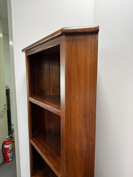 Open Corner Display