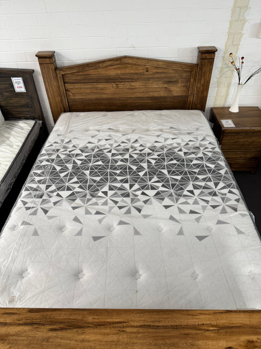 SleepComfort Luxury Gel Pillowtop Mattress