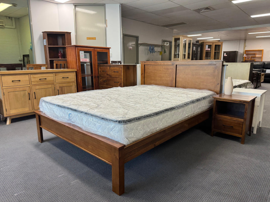 Albany 3 Piece Queen Package