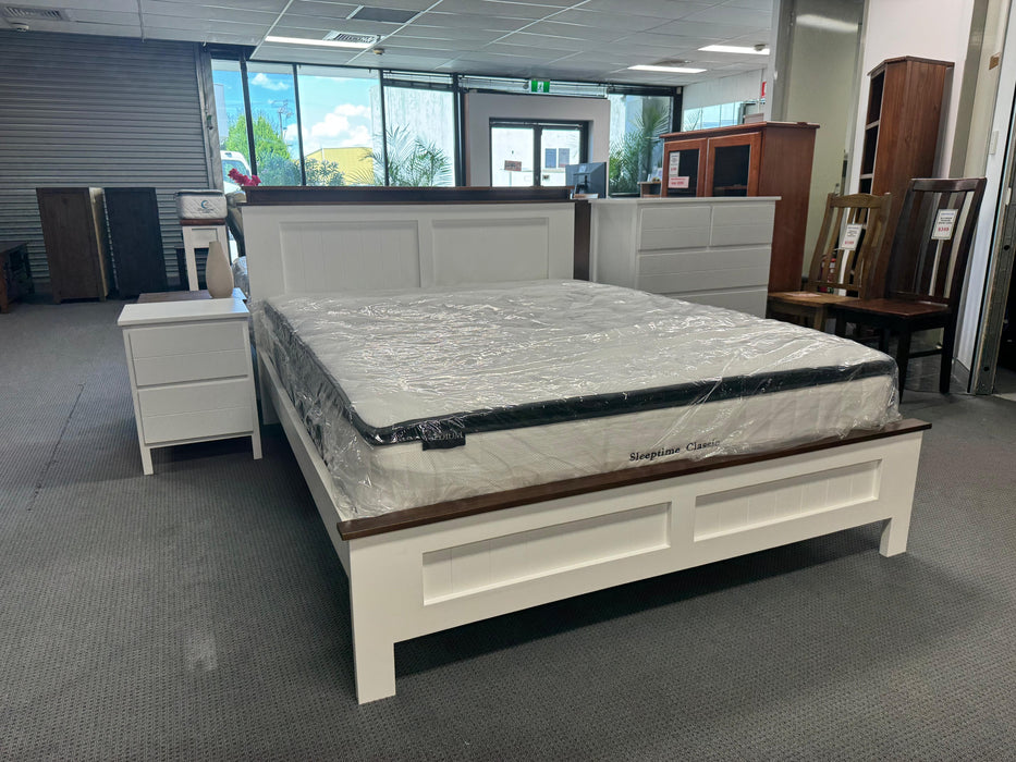 Townsville 4 Piece Queen Package