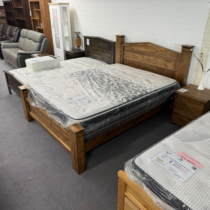 SleepComfort Luxury Gel Pillowtop Mattress