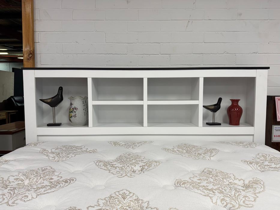 Hamilton King Bed with Front Drawer