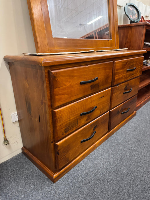 Kiara 6 Drw Low Chest + Mirror Package