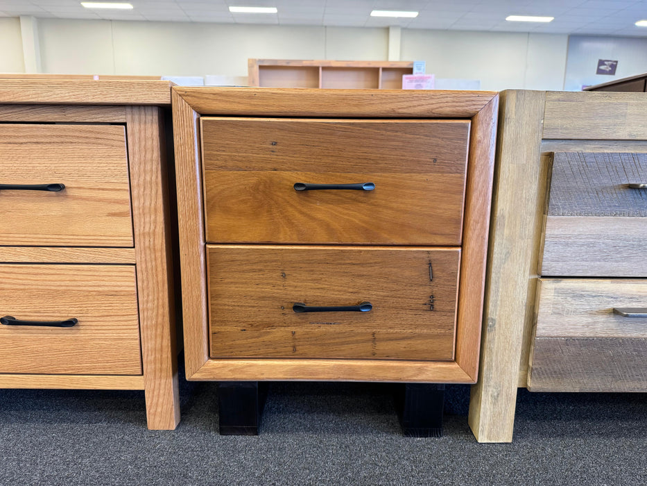 P/Marri Lynwood Bedside