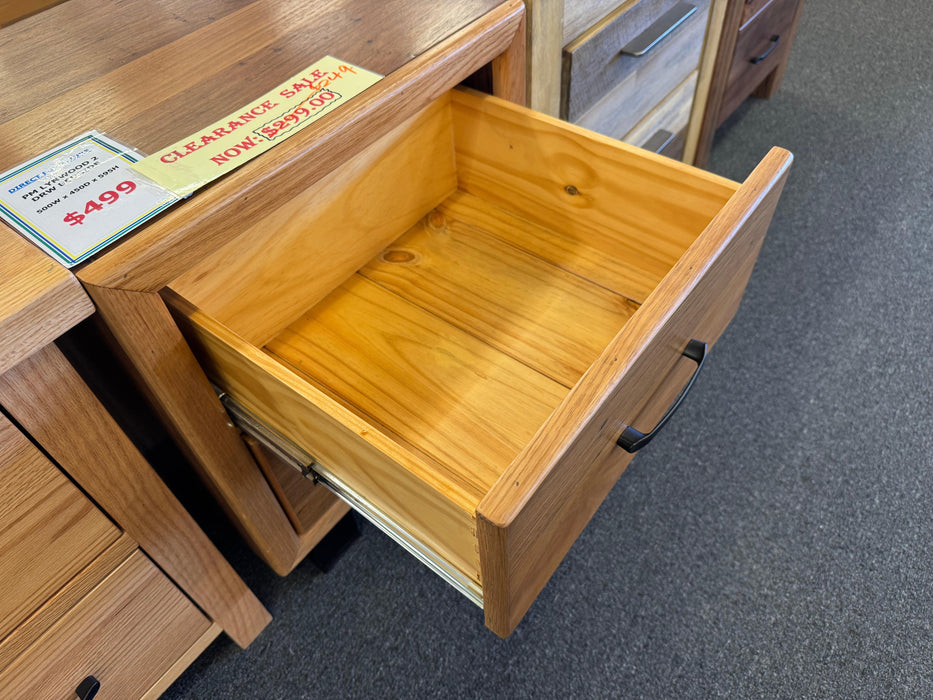 P/Marri Lynwood Bedside