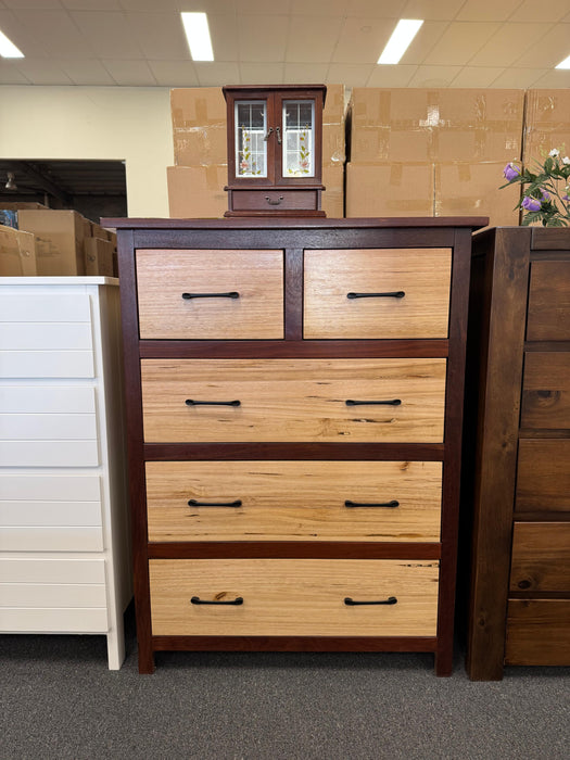 Two Rocks 5 Drw Chest