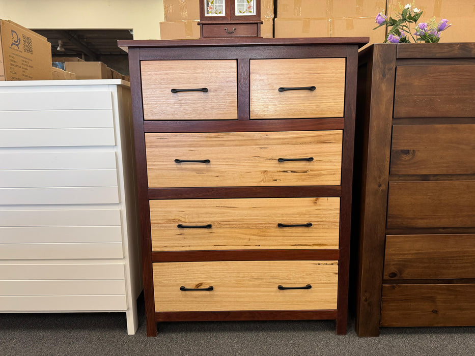 Two Rocks 5 Drw Chest