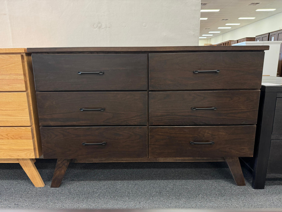Oakland 6 Drw Low Chest