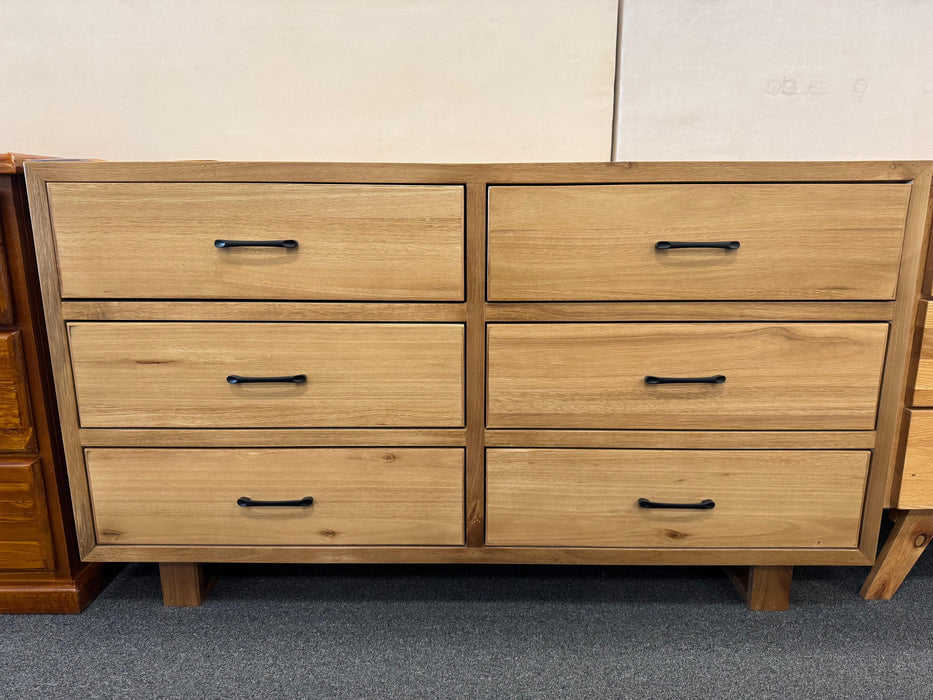 Lynton 6 Drw Low Chest