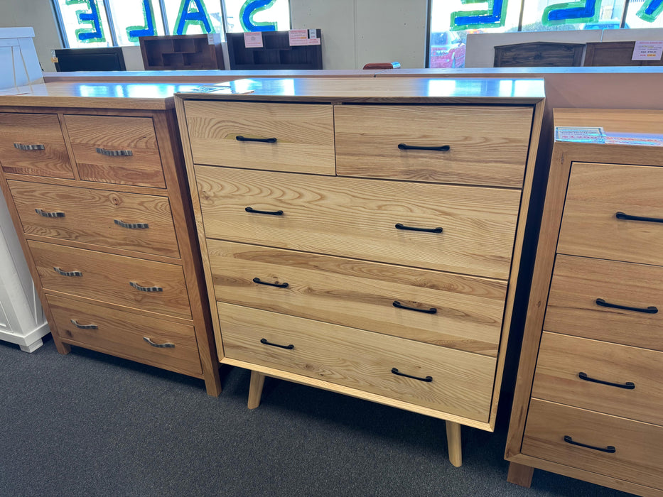 Ash 5 Drw Tall Chest