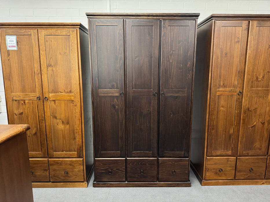 Rob 3Dr/3Drw Wardrobe