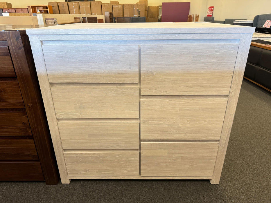 Palmers 7 Drw Tall Chest