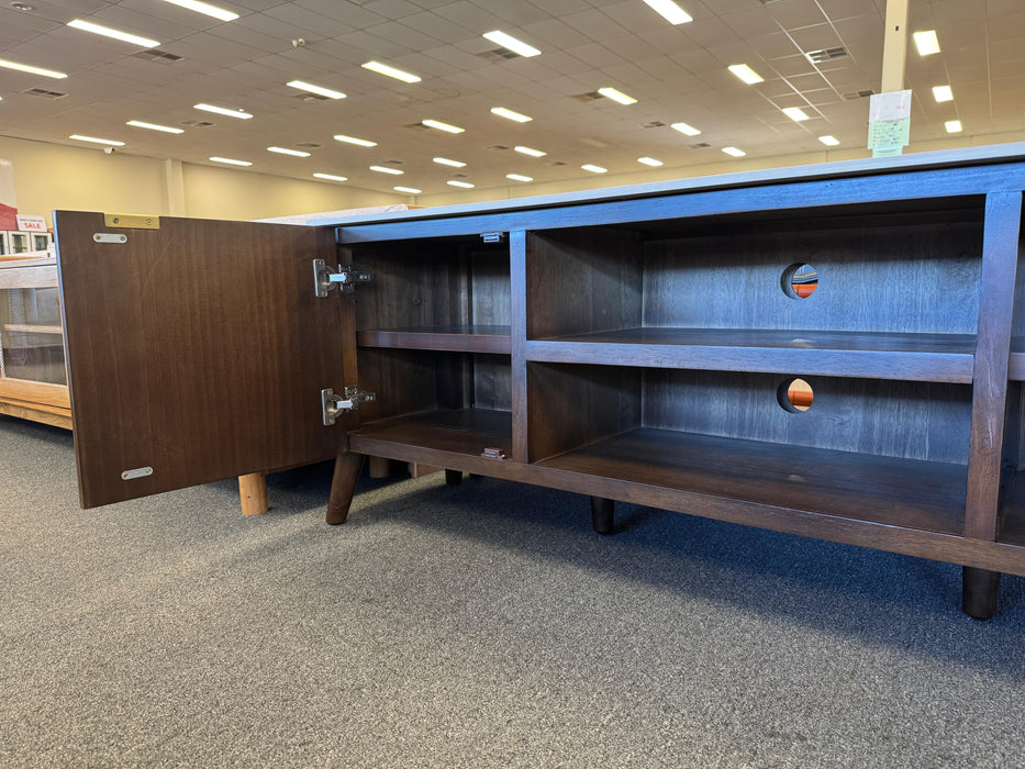 Colt 2 Dr TV Unit