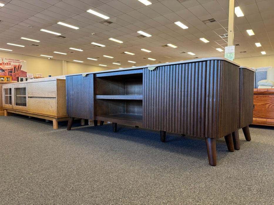 Colt 2 Dr TV Unit