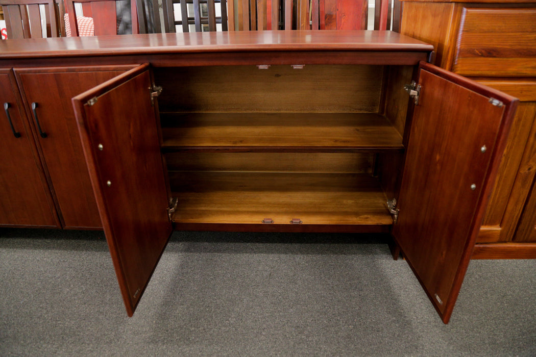 Jarrah York 4 Dr Buffet