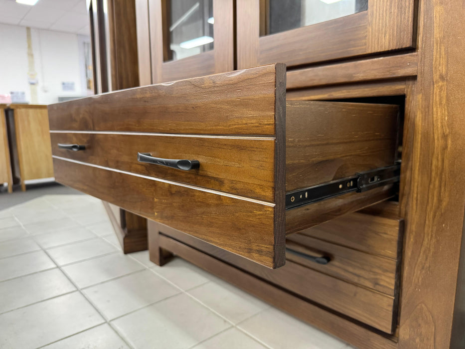 Moon 2Dr/2Drw Display Cabinet (Pine)