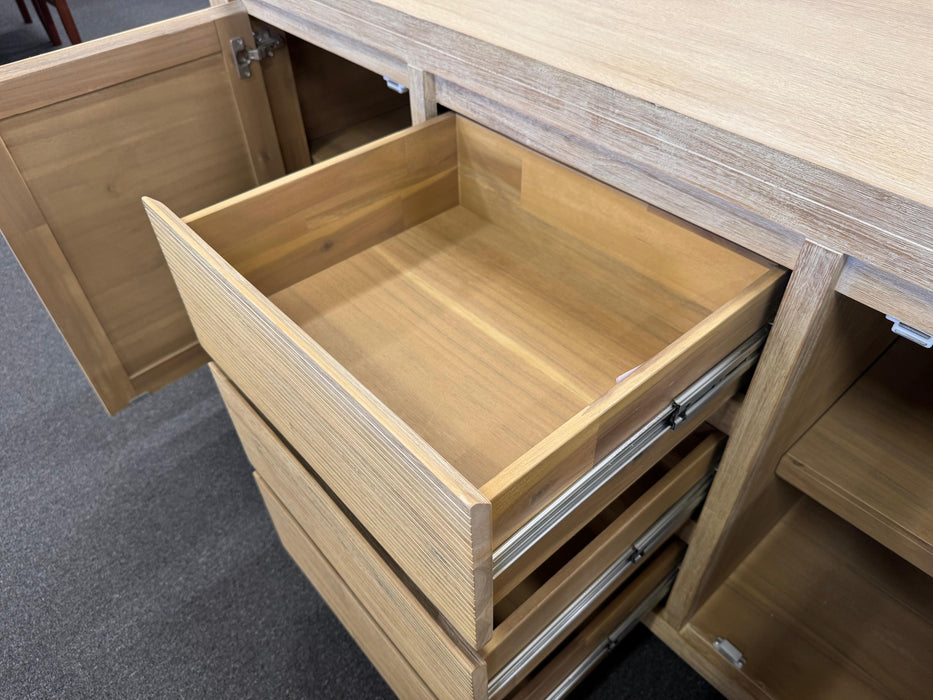 Nellie 2Dr/3Drw Buffet