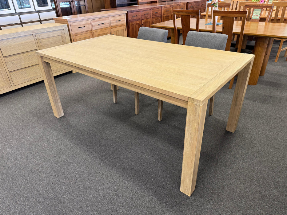 Nellie 1800 7 Piece Dining Suite