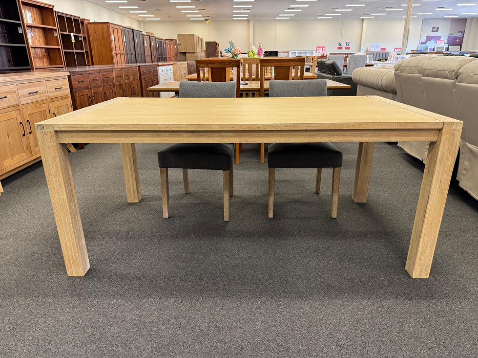 Nellie 1800 7 Piece Dining Suite