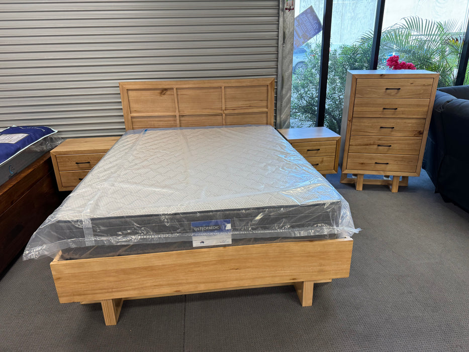 Nico Double Bed