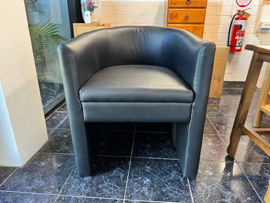 Tamy Tub Chair