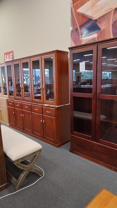 Donnelly 5Dr/5Drw Dresser