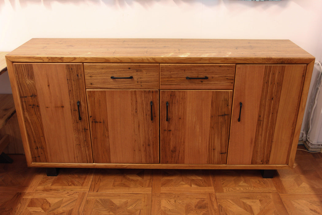 Lynwood Chestnut 4DR/2DRW Buffet - Direct Furniture Warehouse