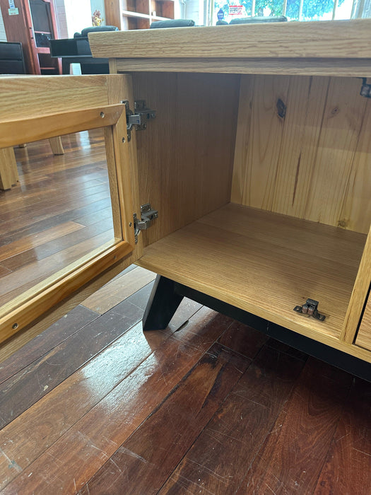 Oak Dampier 2 Door/Drawer Tv Unit - Direct Furniture Warehouse